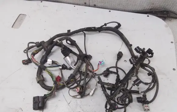 Volkswagen Transporter - Caravelle T5 Engine installation wiring loom