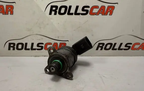 Mercedes-Benz CLS C219 Fuel pressure regulator 928400 6612038368531