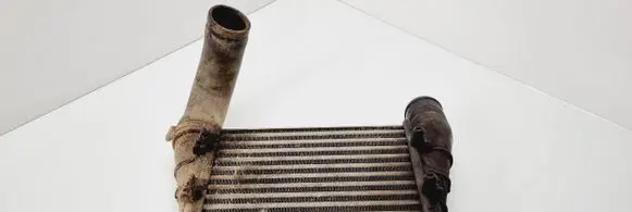 Volkswagen PASSAT B5 Intercooler radiator 058145805A LR01402007