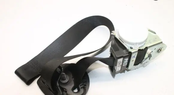 BMW M3 e92 Front seatbelt 9138246