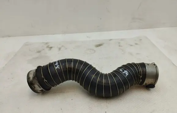 BMW X1 E84 Intercooler hose/pipe 8513288
