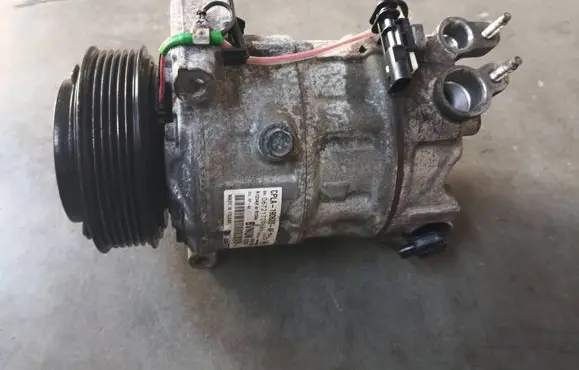 Land Rover Range Rover Sport L494 Air conditioning (A/C) compressor (pump) CPLA19D629AF