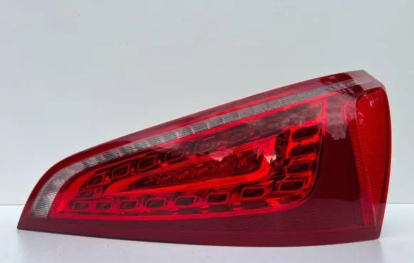 Audi Q5 SQ5 Tailgate rear/tail lights 8R0945094A
