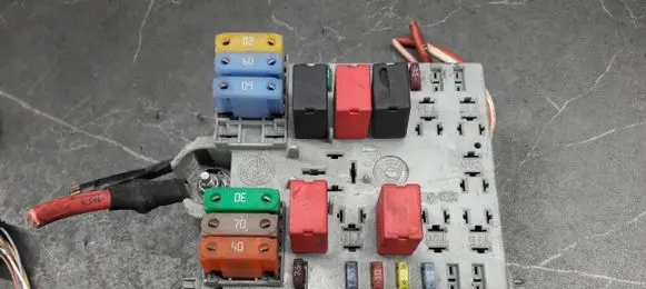 Fiat Punto (188) Fuse box set 46835591