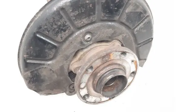 Volkswagen Caddy Front wheel hub 2K5400054C