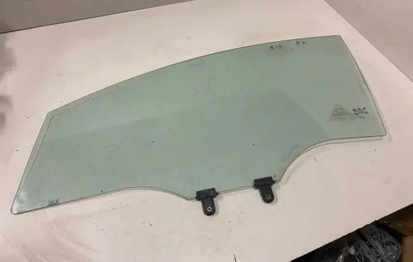 KIA Rio Front door window glass four-door 43R000382 DOT748AS2M352 TEMPFFSDT35