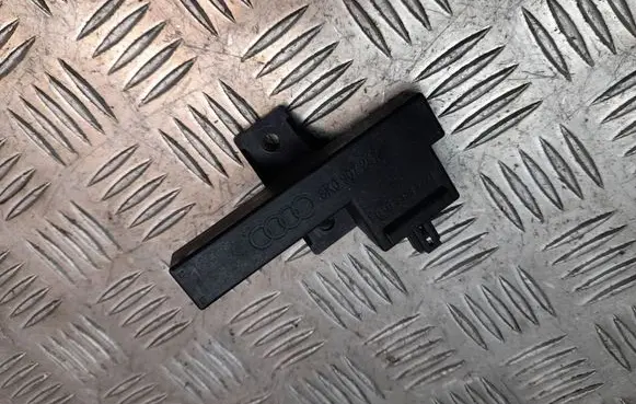 Audi A7 S7 4G Keyless (KESSY) go control unit/module 8K0907247