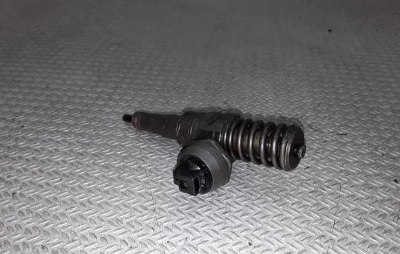 Seat Altea XL Fuel injector 038130073AG
