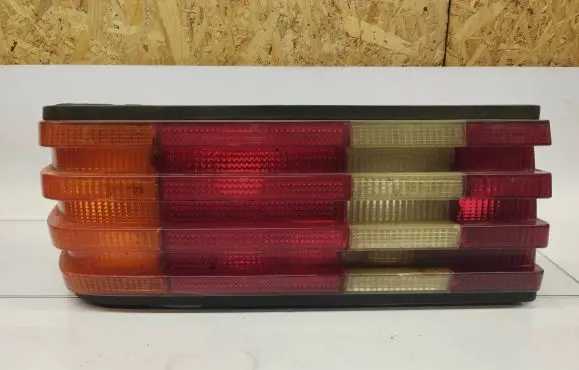 Mercedes-Benz 380 560SEC C126 Rear/tail lights 1268201464 1268201564