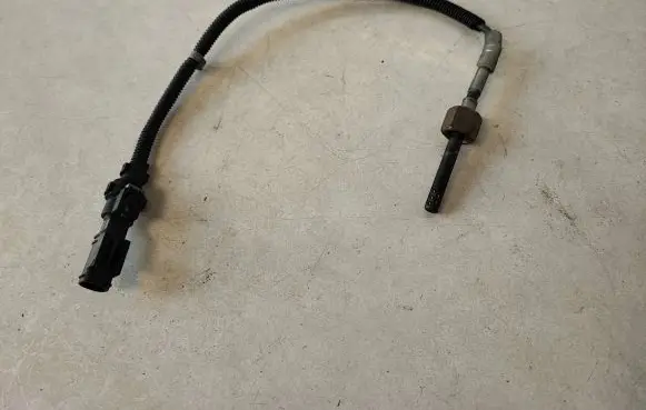 Mercedes-Benz S W222 Exhaust gas temperature sensor A0009058704