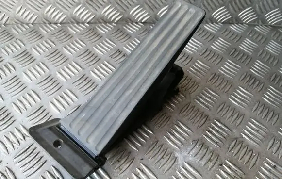 BMW 5 F10 F11 Accelerator throttle pedal 6858574 35426858574