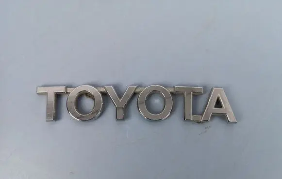 Toyota RAV 4 (XA40) Manufacturers badge/model letters 7544142090