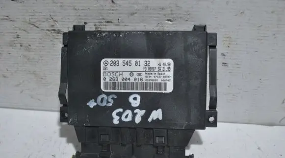 Mercedes-Benz C W203 Parking PDC control unit/module 2035450132