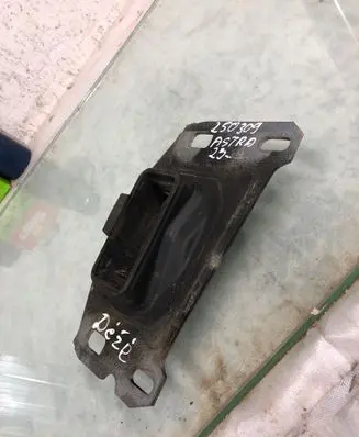 Opel Astra L Gearbox mount 9807420980b