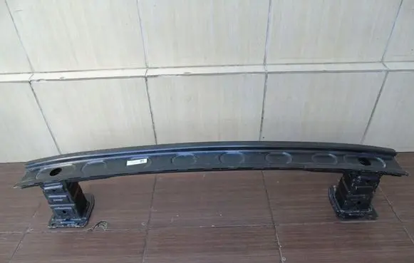 Mercedes-Benz CLA C118 X118 Rear bumper cross member 118610000
