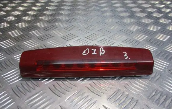 Opel Zafira B Third/center stoplight