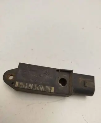 Mercedes-Benz E W211 Airbag deployment crash/impact sensor A0028202726 25571203A4 A200265004