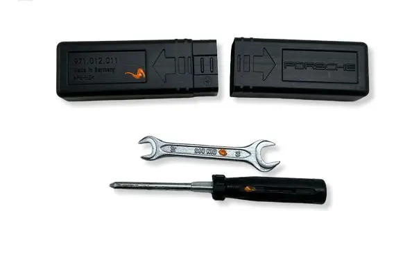 Porsche Panamera (971) Tool set 971012011