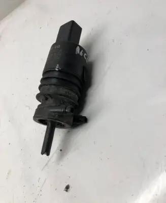 Audi A6 S6 C6 4F Windscreen/windshield washer pump 1T0955651A 3028143