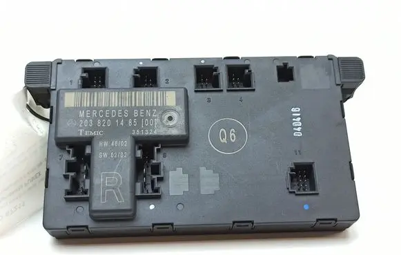 Mercedes-Benz C W203 Door control unit/module 2038201485