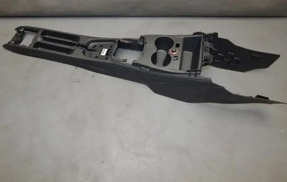 Volkswagen Polo V 6R Center console
