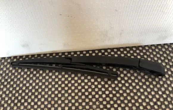 Toyota Corolla Verso E121 Rear wiper blade arm