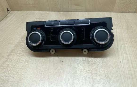 Volkswagen Golf VI Climate control unit 3C8907336H 5HB00975110