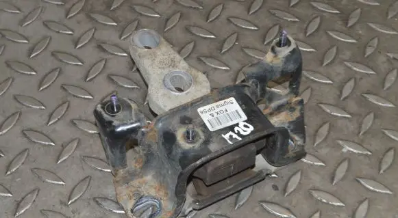 Ford Fiesta Engine mount bracket 8V517M121AE