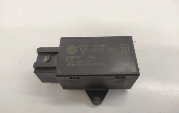 Volkswagen Touareg I Seat heating relay 7L0959772