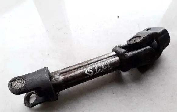 Steering column universal joint