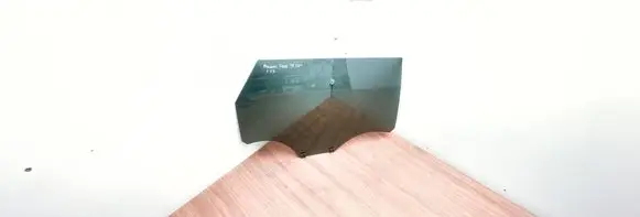 Rear door window glass