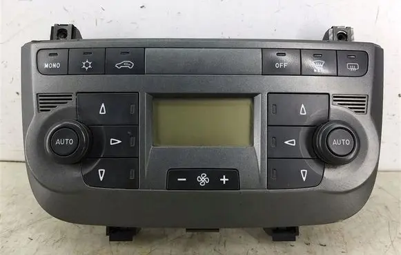 Fiat Grande Punto Climate control/heater control trim 735419793