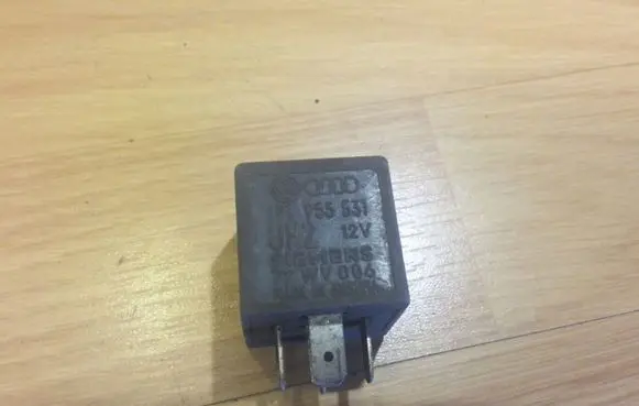 Volkswagen Polo III 6N 6N2 6NF Other relay 191955531