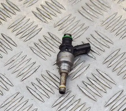 Audi A4 S4 B8 8K Fuel injector 104390520 306E036P