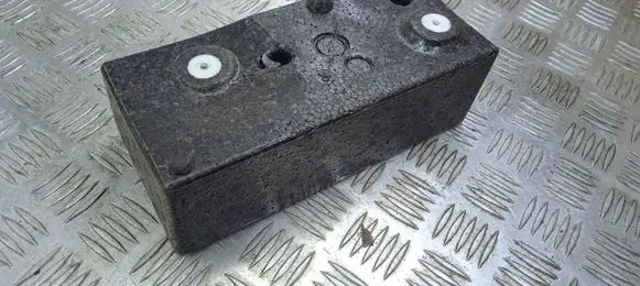 Audi TT TTS Mk2 Other body part 8J0837842