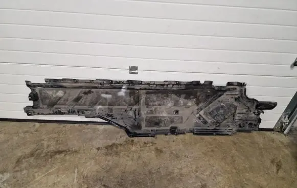 Mercedes-Benz E W238 Side bottom protection A2386800603