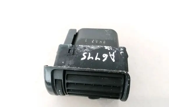 Volkswagen Golf IV Dash center air vent grill 8D1820901A