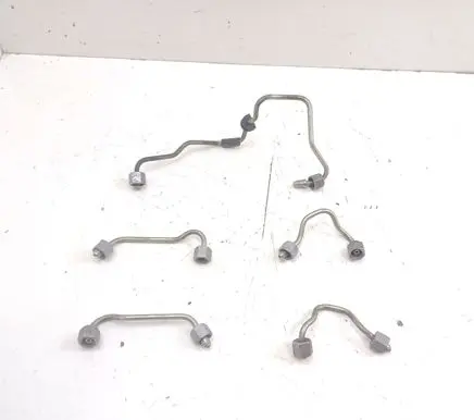 BMW 3 E90 E91 Fuel injector supply line/pipe 