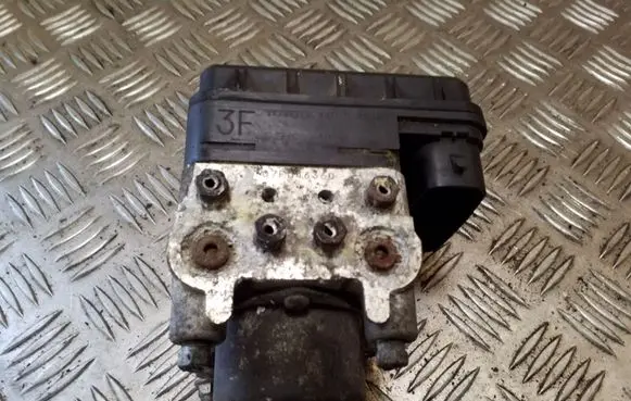 Toyota RAV 4 (XA20) ABS Pump 4451042060 8954142070 1338000140