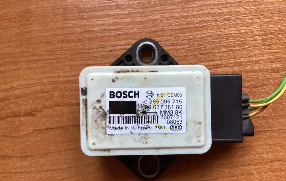 Seat Ibiza III (6L) ESP acceleration yaw rate sensor 9663138180 0265005715 7007121