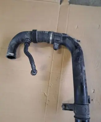 Ford Focus Intercooler hose/pipe CV616C784AE