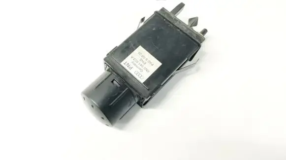 Audi TT Mk1 Windscreen/window heater switch 8N0941503A