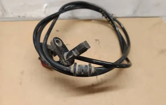 Mercedes-Benz E W211 ABS rear brake sensor A2115402417