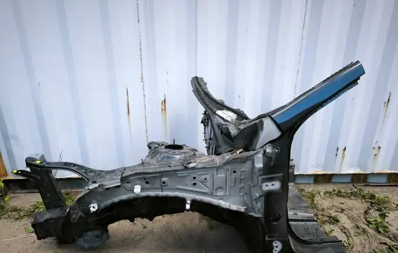 Lexus RX V Front quarter panel 