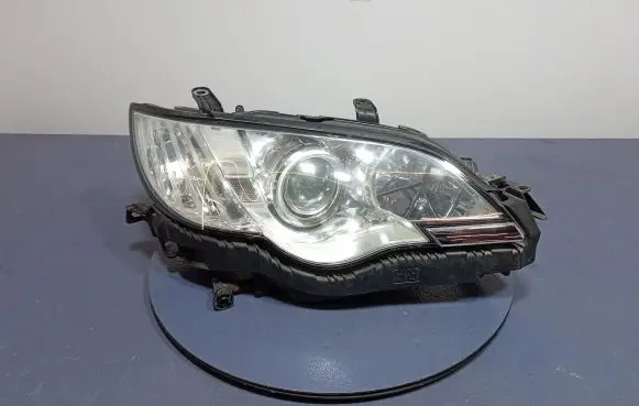 Subaru Legacy Headlight/headlamp