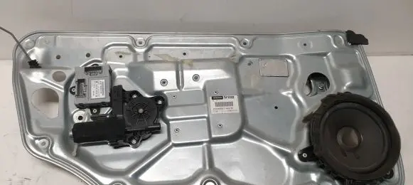 Front window lifting mechanism without motor