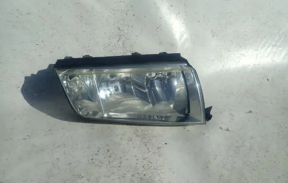 Skoda Fabia Mk1 (6Y) Headlight/headlamp