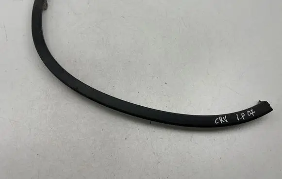 Honda CR-V Front arch trim 74165