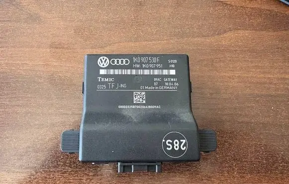 Volkswagen Golf V Gateway control module 1K0907530F 2000000045085