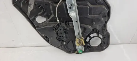 Volvo V60 Front door electric window regulator 30784313